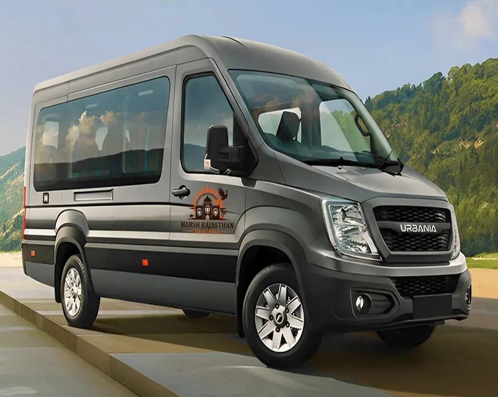 10 Seater Force Urbania